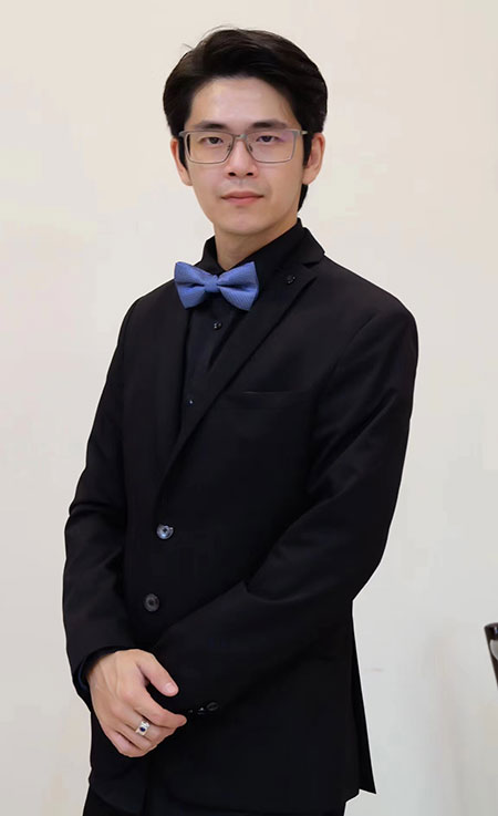 唐英翔.jpg